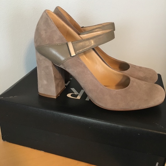 naturalizer donley pump